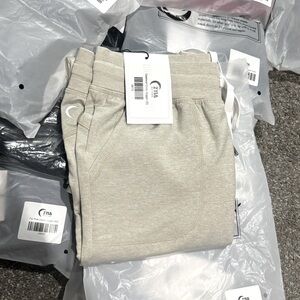 NWT Size Small Zyia Oatmeal Cozy Joggers